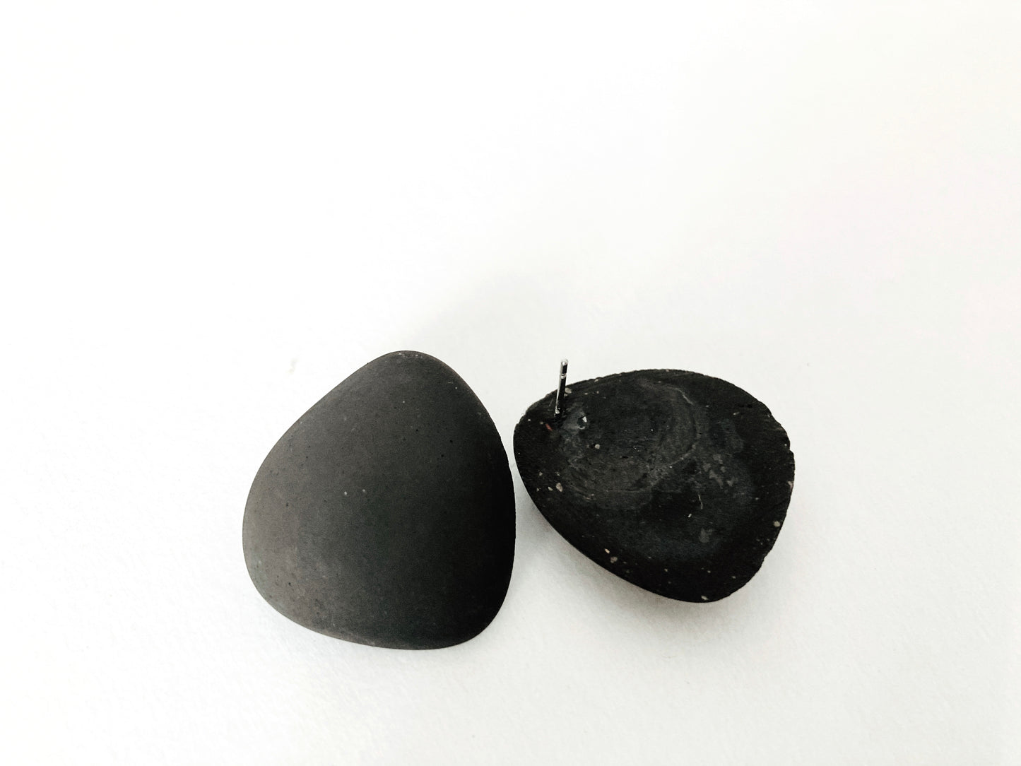 Black Cement Drops