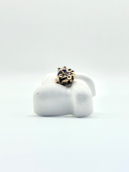 Artisanal brooch cement bronze