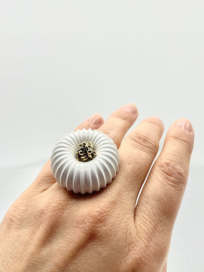 Artisanal ring silver bronze cement white