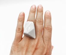 Încarcă imaginea în vizualizatorul Galerie, Geometric Ring
